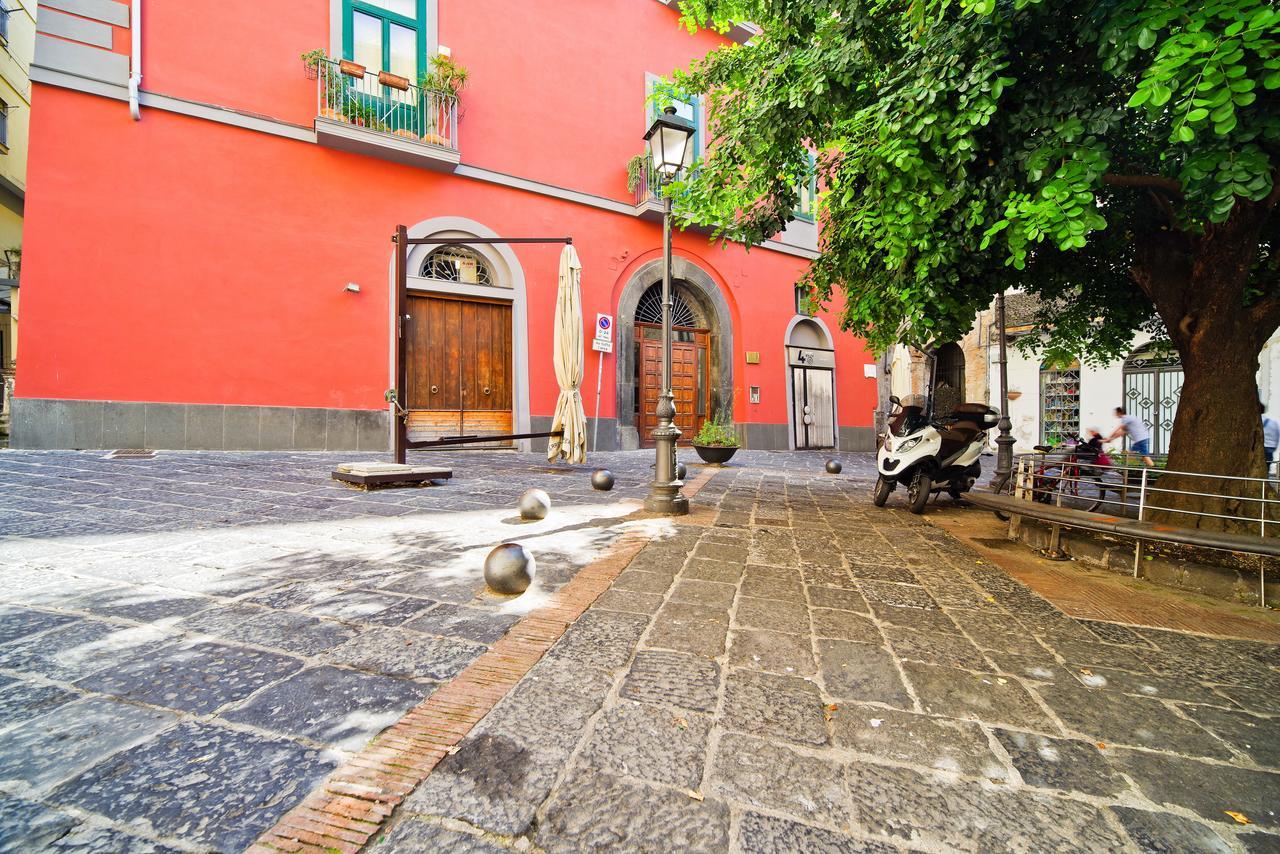 Bed And Travel Apartment Dogana Regia 15 Salerno Buitenkant foto
